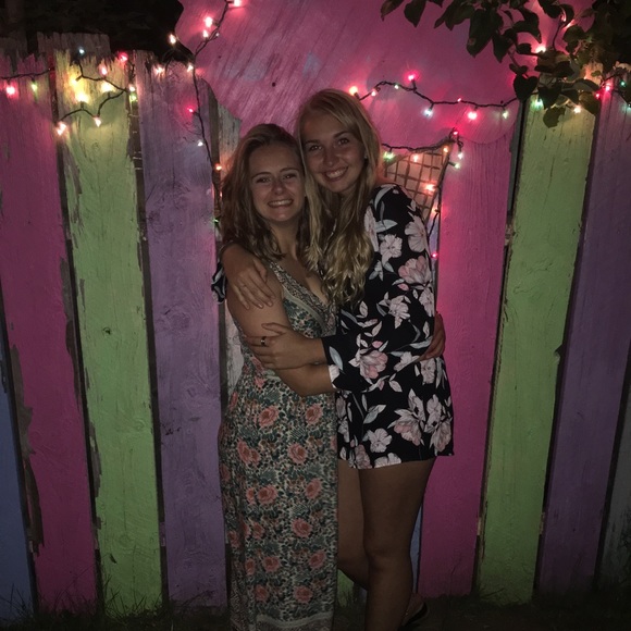 Meet your Posher, Sidney - Picture 7 of 7